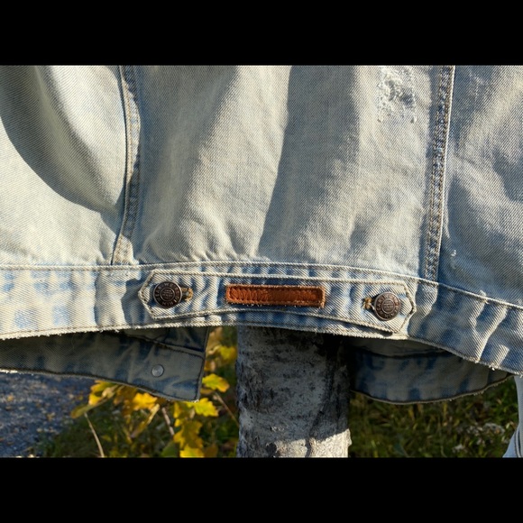 Zara Distressed Jean Jacket (Small) - Picture 8 of 8